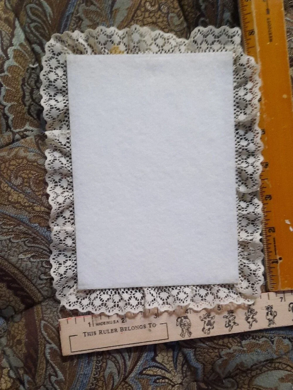 Navajo Handmade  Decorative Picture Frame with Sample  Oval Artwork and Lace